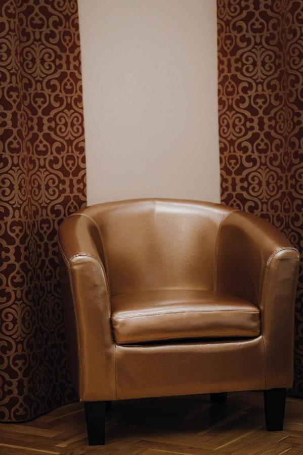 Dozsa Apartman Szeged Esterno foto