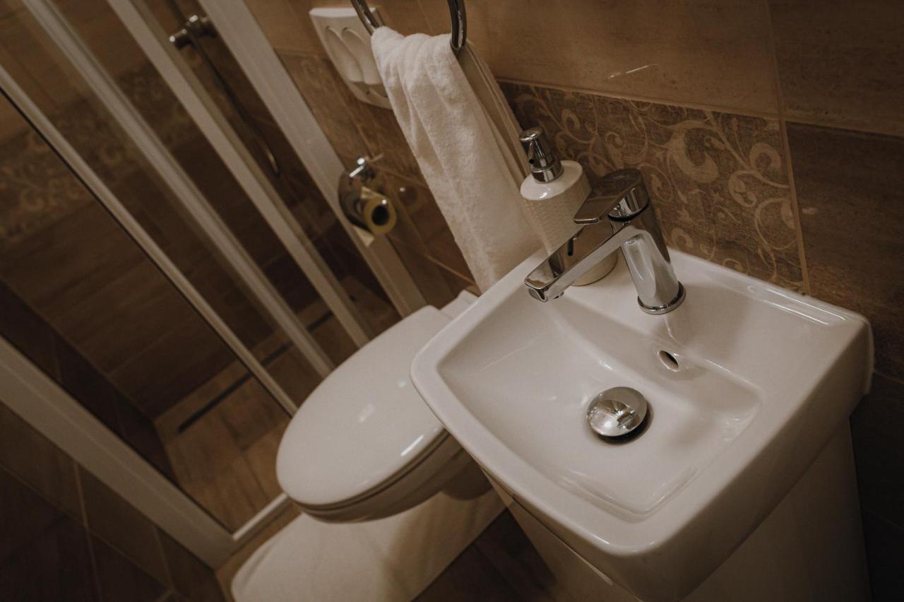 Dozsa Apartman Szeged Esterno foto